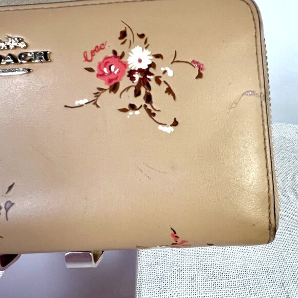 Coach Beechwood Floral/Gold Accordion Zip-Wallet | - Pre-owned - Picture 14 of 16